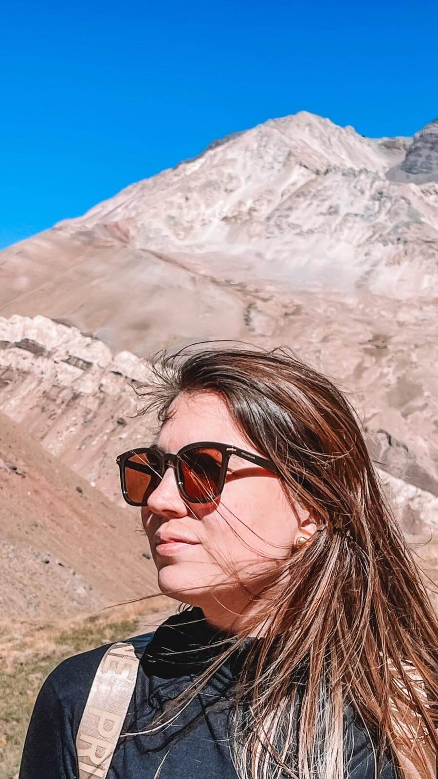 Manoela Santos e a saudade do Brasil dos imigrantes